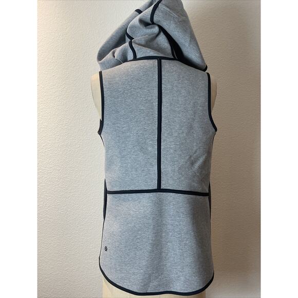 Lululemon Athletica Jackets & Coats Lululemon Insculpt Reversible Vest, size 4 - Picture 3 of 6